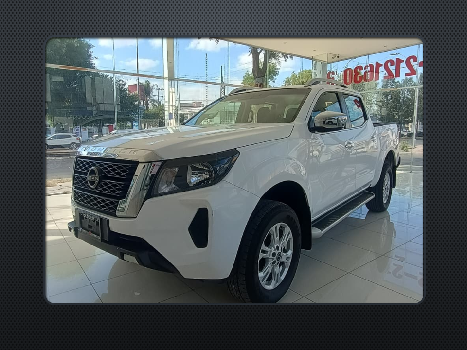 NISSAN NP300